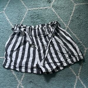 Pitaya- Linen Style, Paperbag Shorts w/Matching Belt- Gray,white stripes- Size M